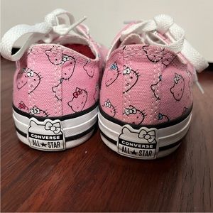 Pink Hello Kitty converse